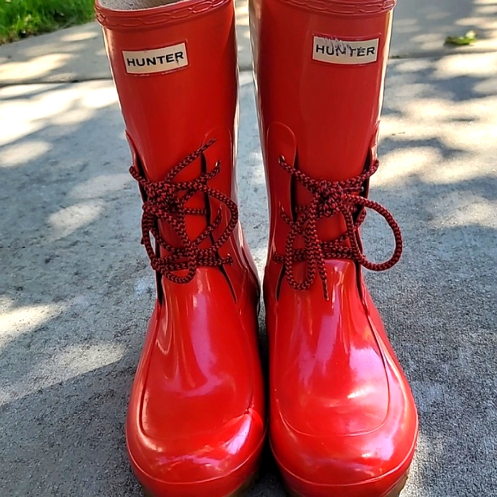 Hunter Ackley Red Shiny Mid Calf Boots EU 42 - Picture 3 of 7